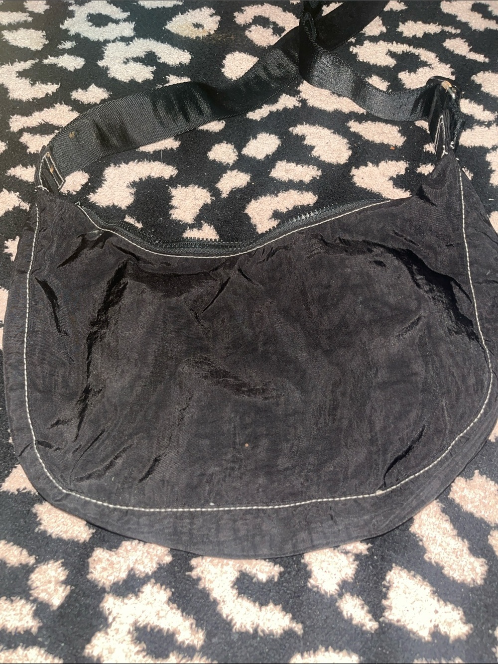 BAGGU Black Shoulder crescent Crossbody Bag